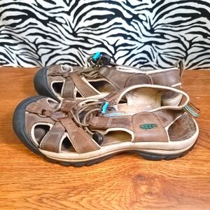 0825 Thrifted Womens (No Tag) Keen Sandals -Measures 10" GWOSLOO1.57